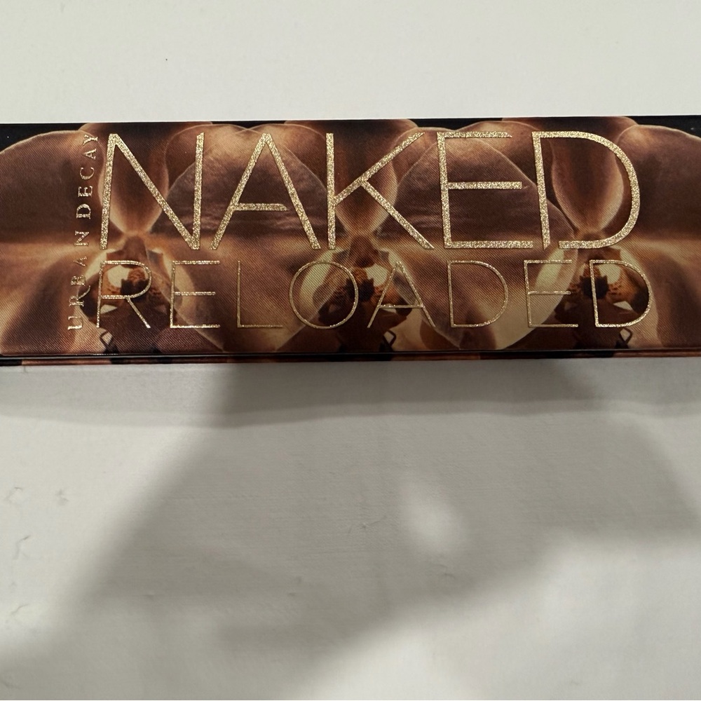Urban Decay Naked Reloaded Eyeshadow Palette - Gold and Brown - Picture 3 of 4
